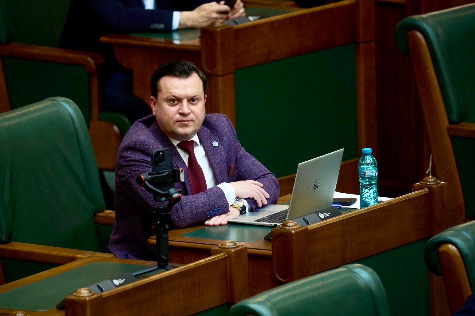Cătălin Silegeanu: „Guvernul Bolojan a prăbușit industria românească“