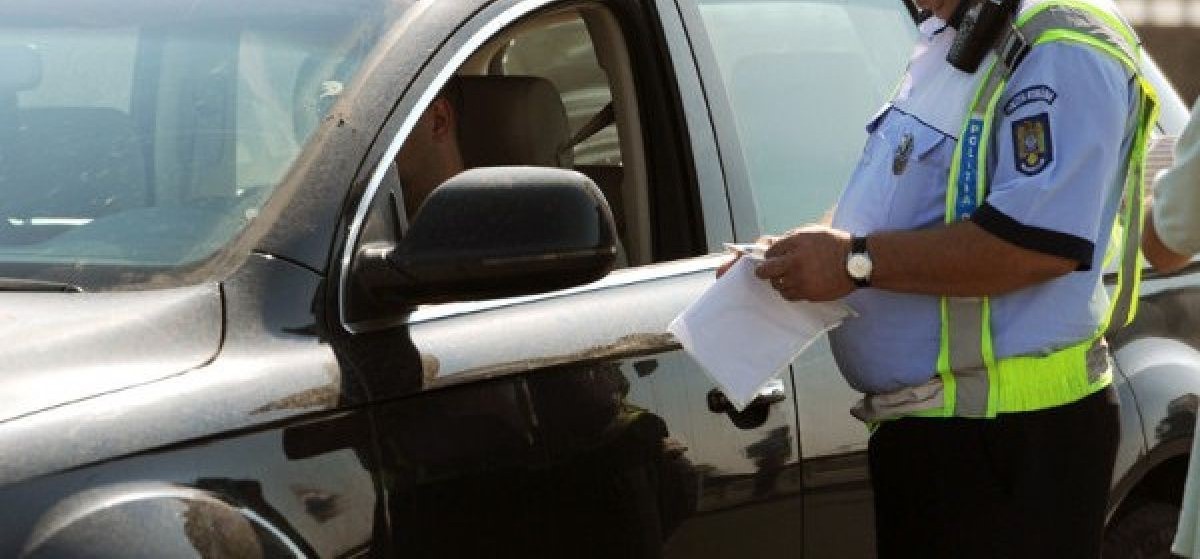 Șofer cu tupeu, prins BEAT la volan pe o stradă din Dorohoi