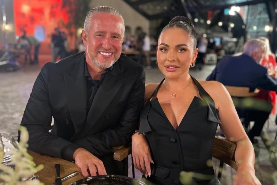 Laurenţiu Reghecampf, dezvăluiri din intimitatea familiei: Răsfăţul de care are parte Corina Caciuc - Sunt bun rău la asta