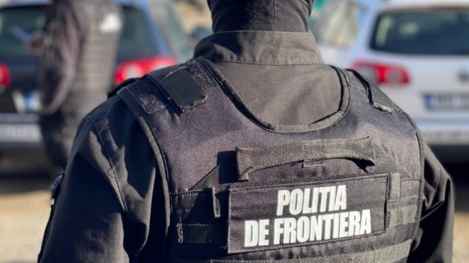 Mită REFUZATĂ  de polițiștii de frontieră de la șoferul unui microbuz