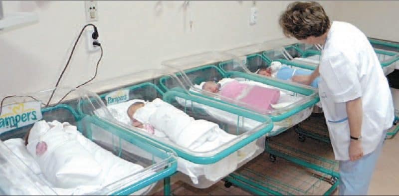 Vouchere de 15.000 lei pentru fertilizare in vitro: Guvernul pregătește sprijin pentru cupluri