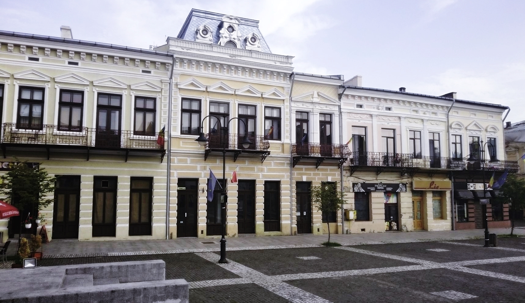 O actriță de la Teatrul Mihai Eminescu a cerut să locuiască în Centrul Vechi 