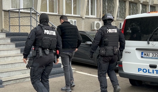 Bătaie în parcarea unui magazin: Agresorul a fost reținut și dus în arest la Botoșani