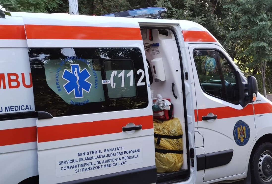 Femeie din Botoșani găsită de pompieri fără suflare în casă