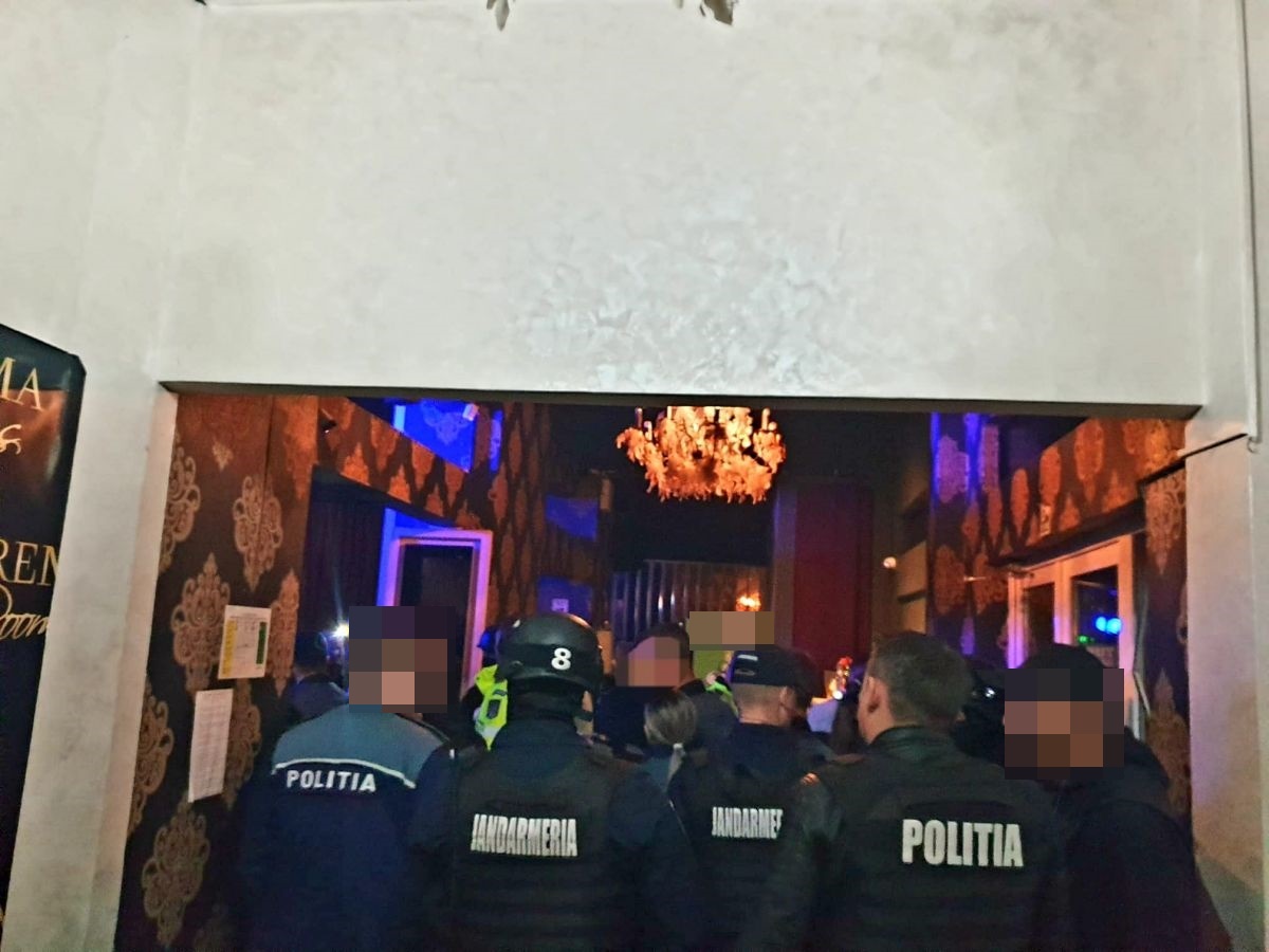 RAZIE nocturnă în weekend: Amenzi și localuri verificate de polițiști și jandarmi