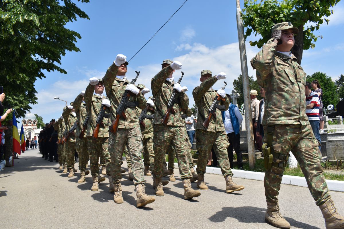 Ziua Eroilor marcată la Botoșani – PROGRAMUL manifestărilor