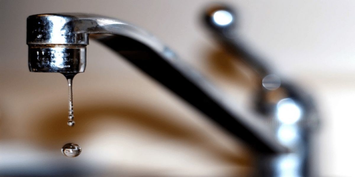 Mai mulți botoșăneni rămân FĂRĂ apă: Se fac lucrări la instalația de energie electrică