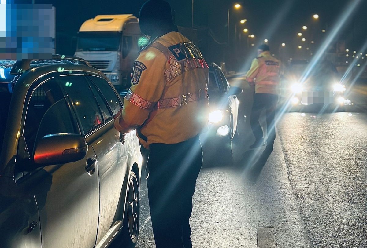 Dezastru după BLOCADA: Sute de amenzi și zeci de șoferi rămași pietoni