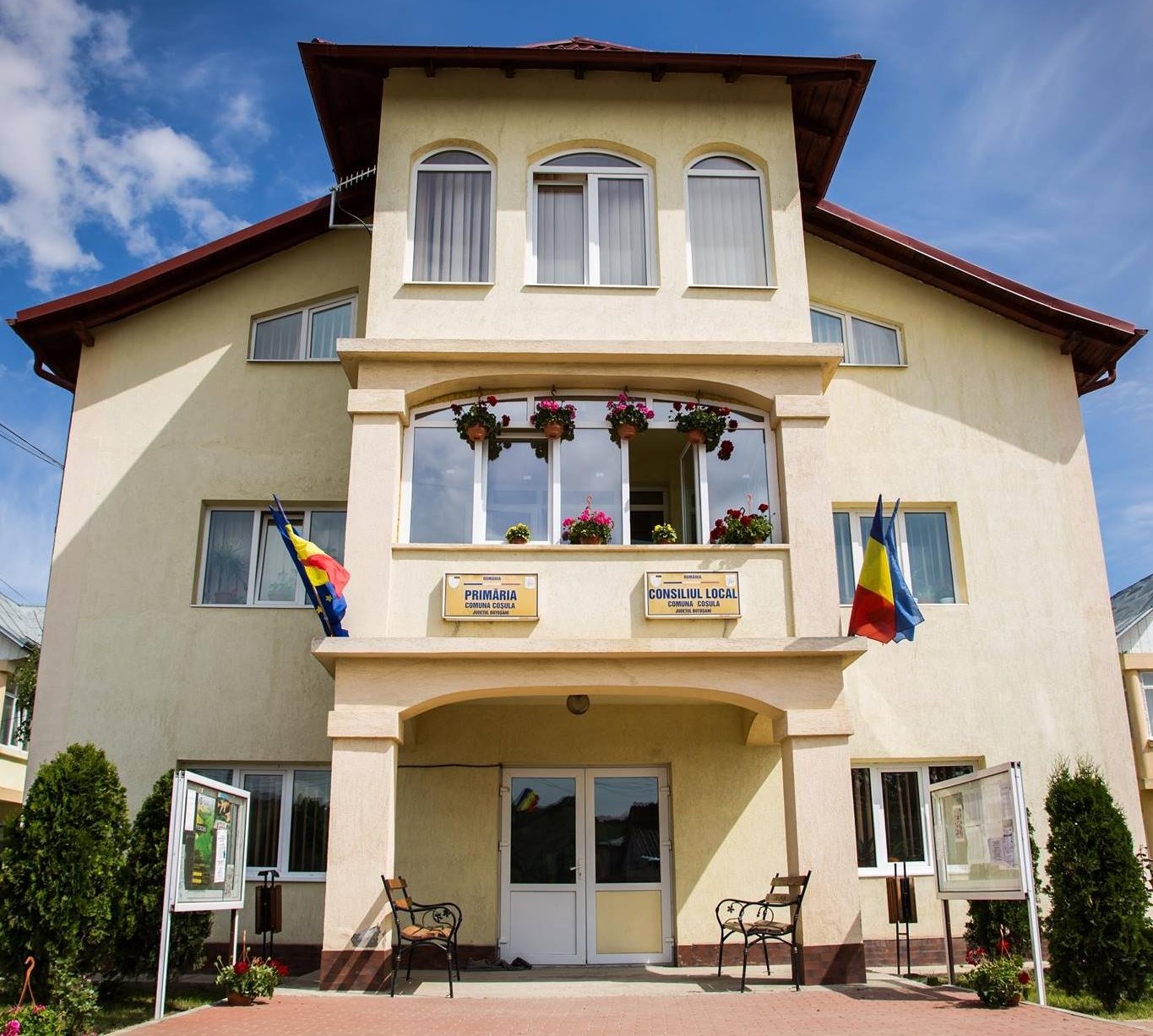 Primarul de la Coșula ridicat de mascați la trei zile de la alegeri 