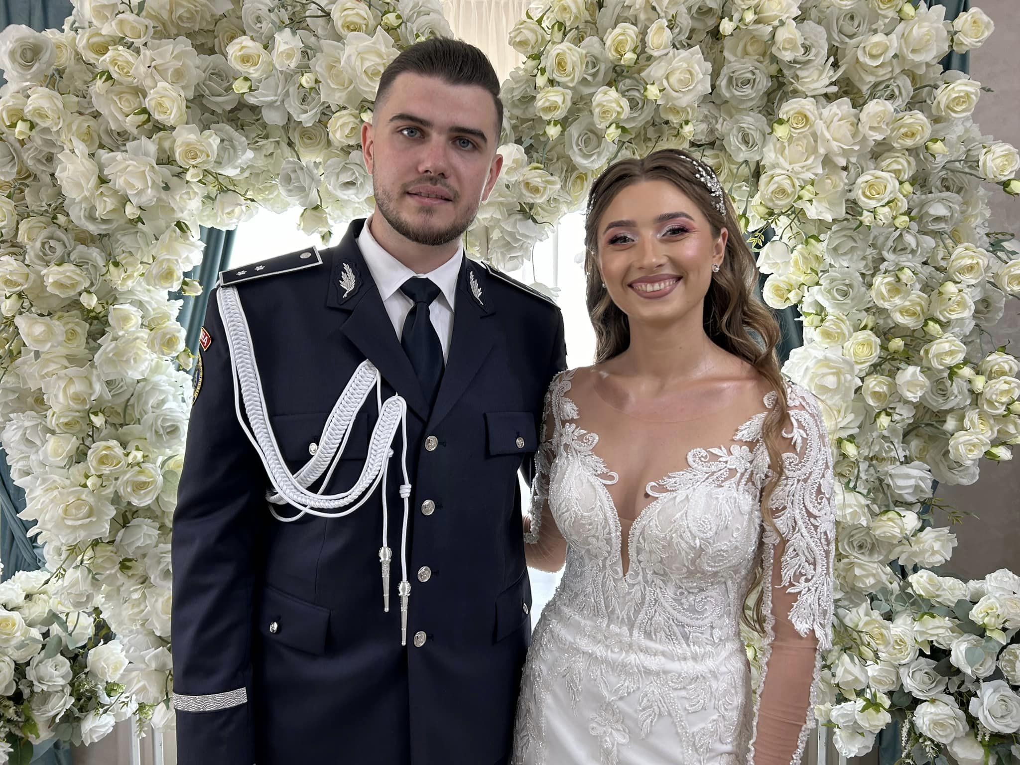 Un mire și o mireasă din Botoșani au devenit virali pe rețelele de socializare 