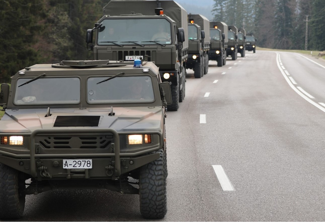 Convoaie militare pe drumurile din Botoșani, exerciții pregătite cu mai multe garnizoane din țară