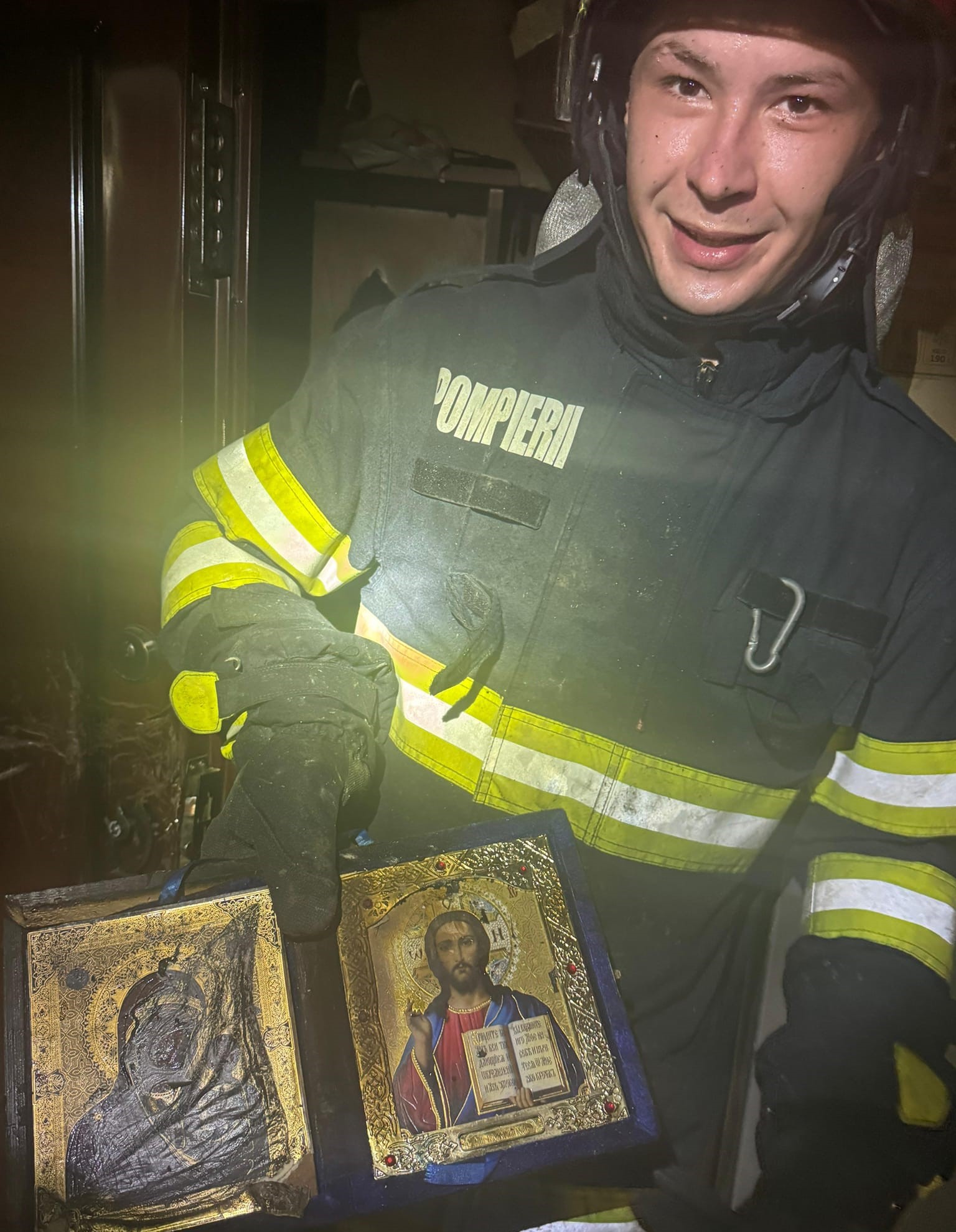 MINUNE la un incendiu în Botoșani, pompierii: Am fost martorii unui lucru greu de explicat