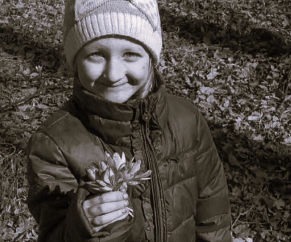 AJUTOR cerut pentru familia care și-a înmormântat fetița de doar șase anișori: PRODUSELE de care au nevoie 