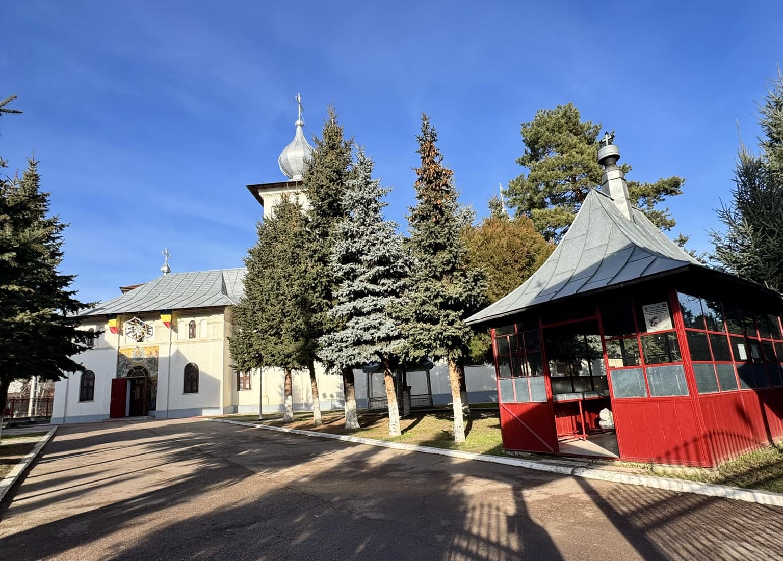 Hram la o biserică din municipiul Botoșani: PROGRAMUL slujbelor 