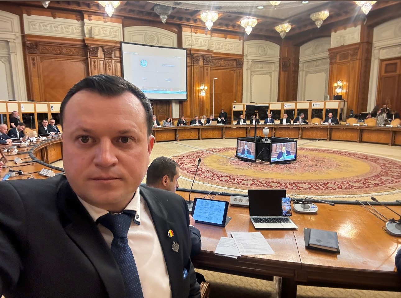 Bugetul avizat cu scandal, senatorul Cătălin Silegeanu a răbufnit: Nu suntem bătaia de joc a nimănui – VIDEO