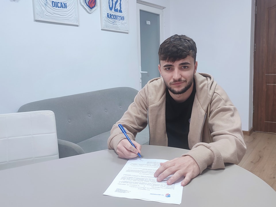 Mijlocașul de 23 de ani de la FC Botoșani și-a prelungit contractul 