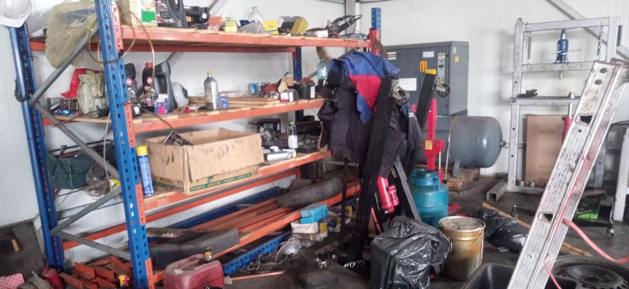 Un service auto din Botoșani a fost amendat de Garda de Mediu pentru nerespectarea unor reglementări