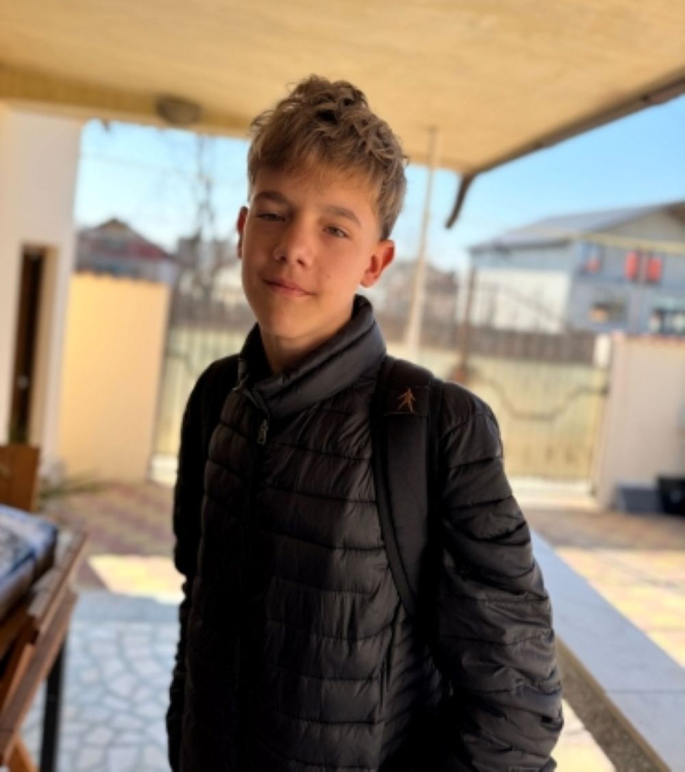 O boală rară îi fură lui David lumina din ochi: Mami, o să mai văd și eu bine?