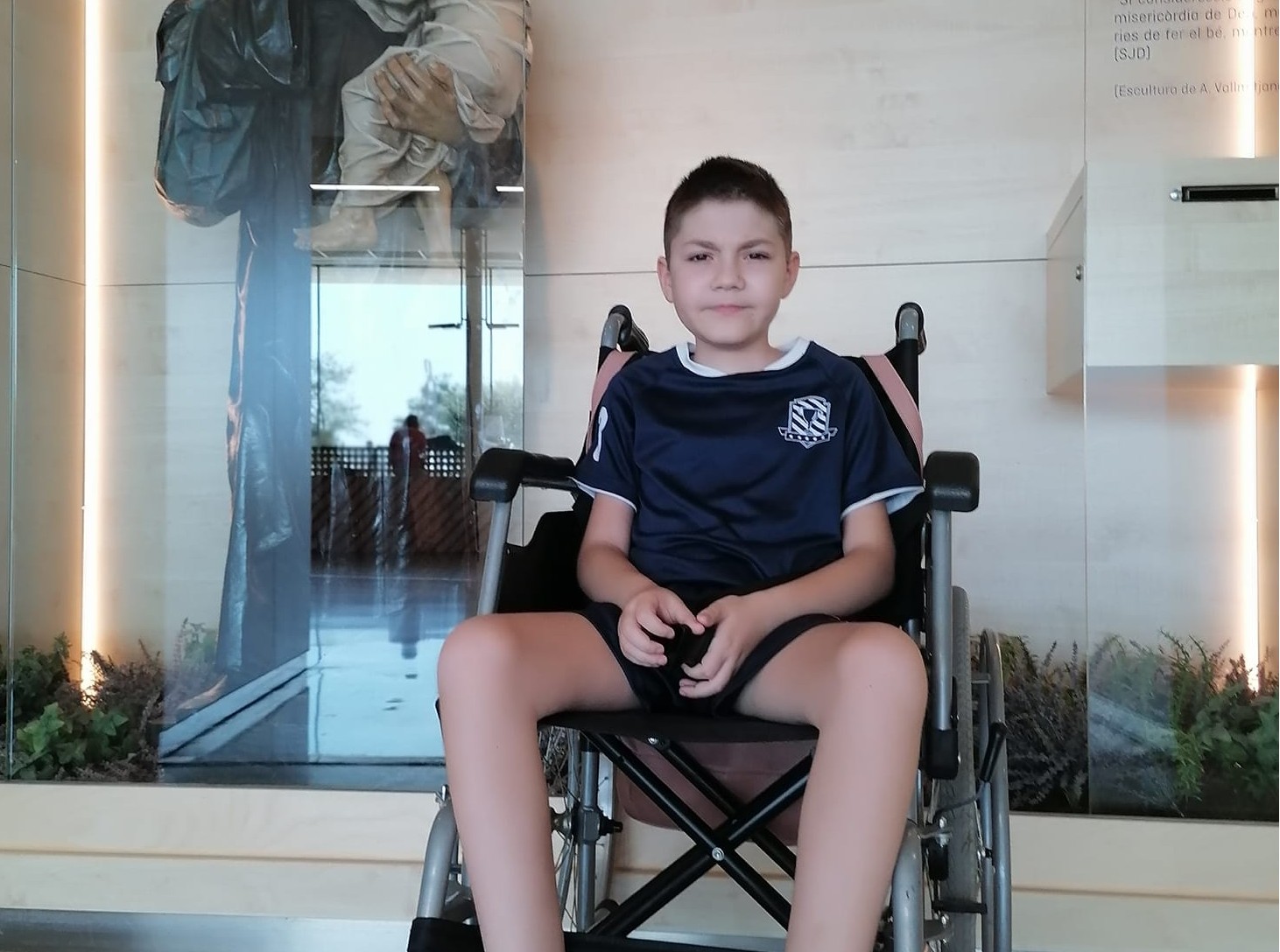 Puterea oamenilor împreună: Aproape 42.000 de euro strânși pentru un adolescent greu încercat