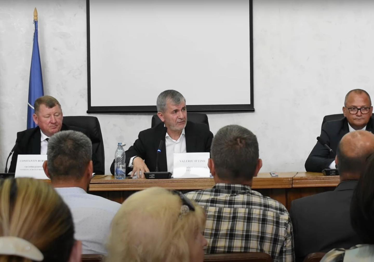 Șeful județului și scandalul banilor pentru apa animalelor: Dragi botoșăneni, nu am de gând să fac acest lucru -  VIDEO