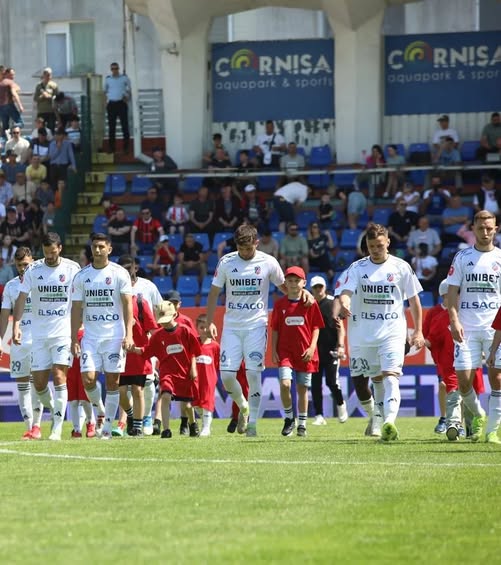 Mijlocașul izgonit după bătaia din cantonament: Eram la MMA