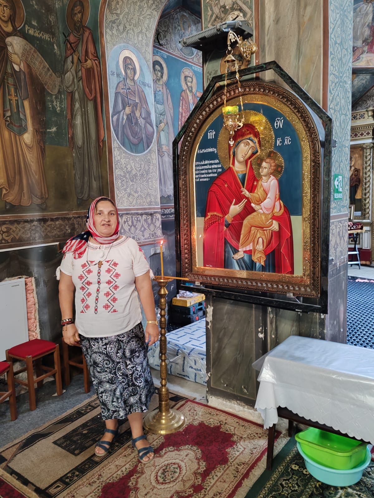 O mamă din Botoșani a încercat să se sinucidă: Vreau să mor, m-am săturat de viața asta - VIDEO