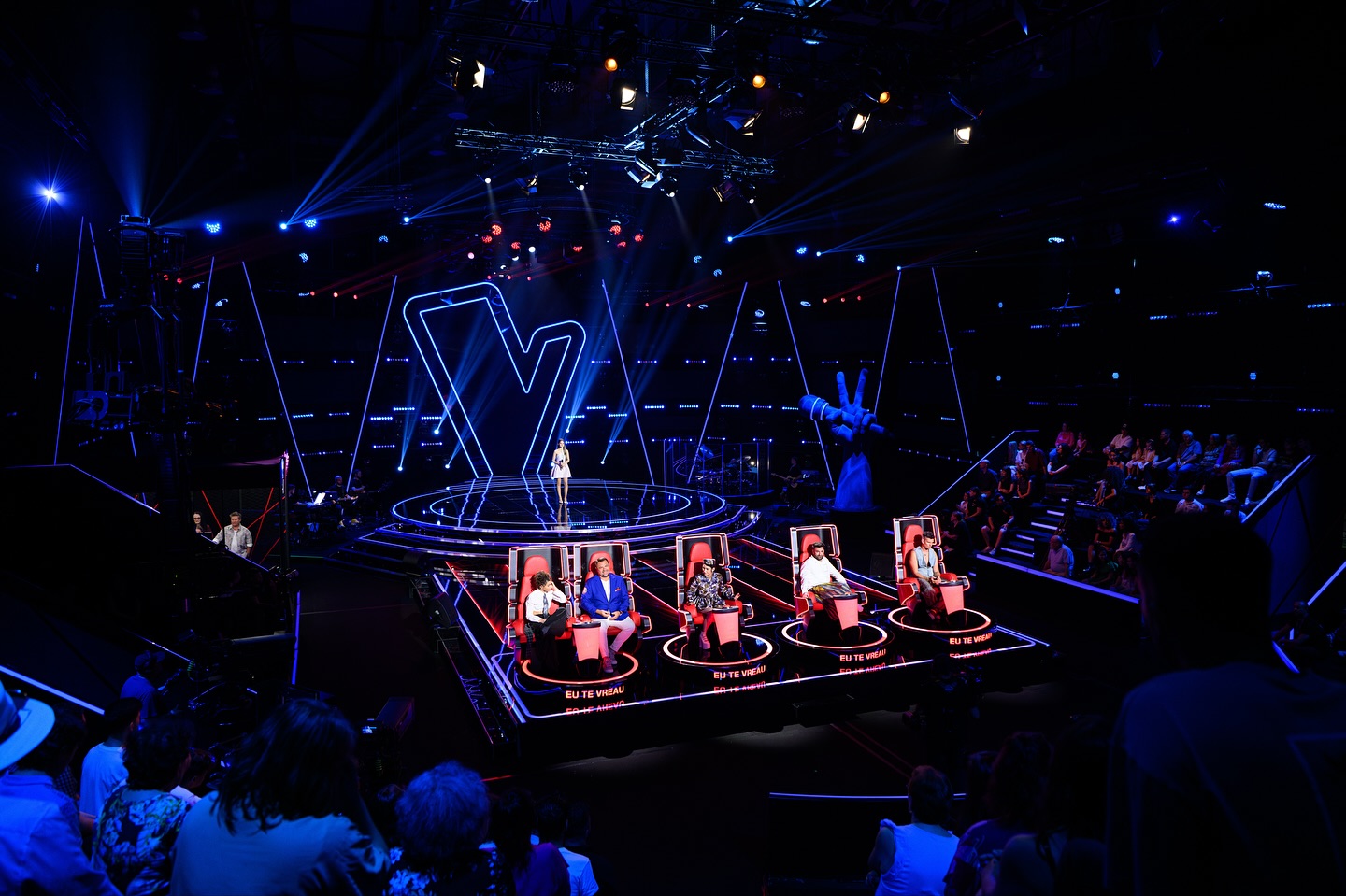 Finala Vocea României 2025, în această seară, la Pro TV. Patru concurente luptă pentru trofeu / Ce artistă internațională este invitată