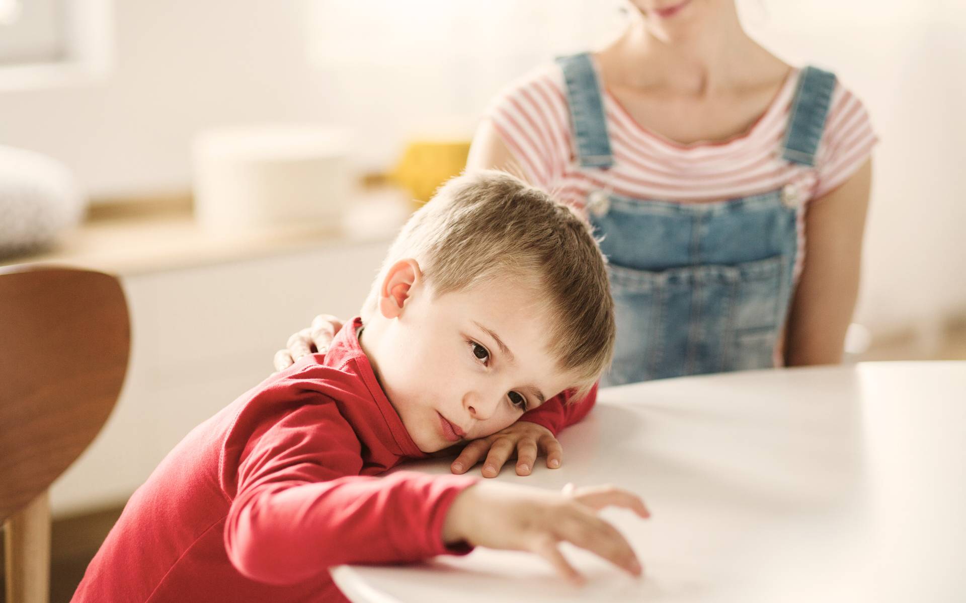 Tot mai mulți copii suferă de ADHD: Semnele care nu trebuie ignorate