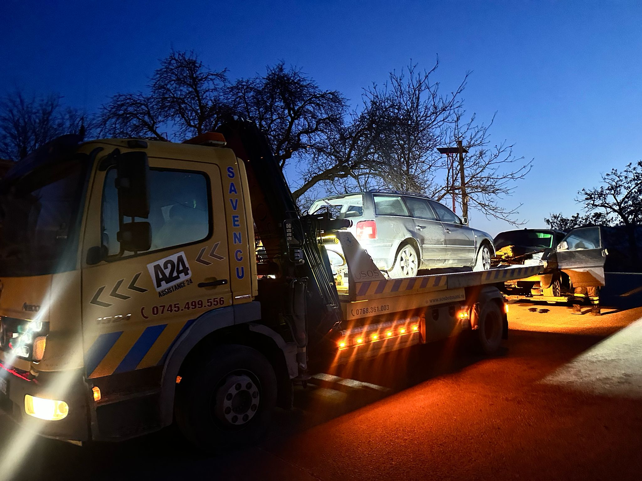 UPDATE Mașină aruncată în șanț, șoferul era cu mintea în altă parte - VIDEO