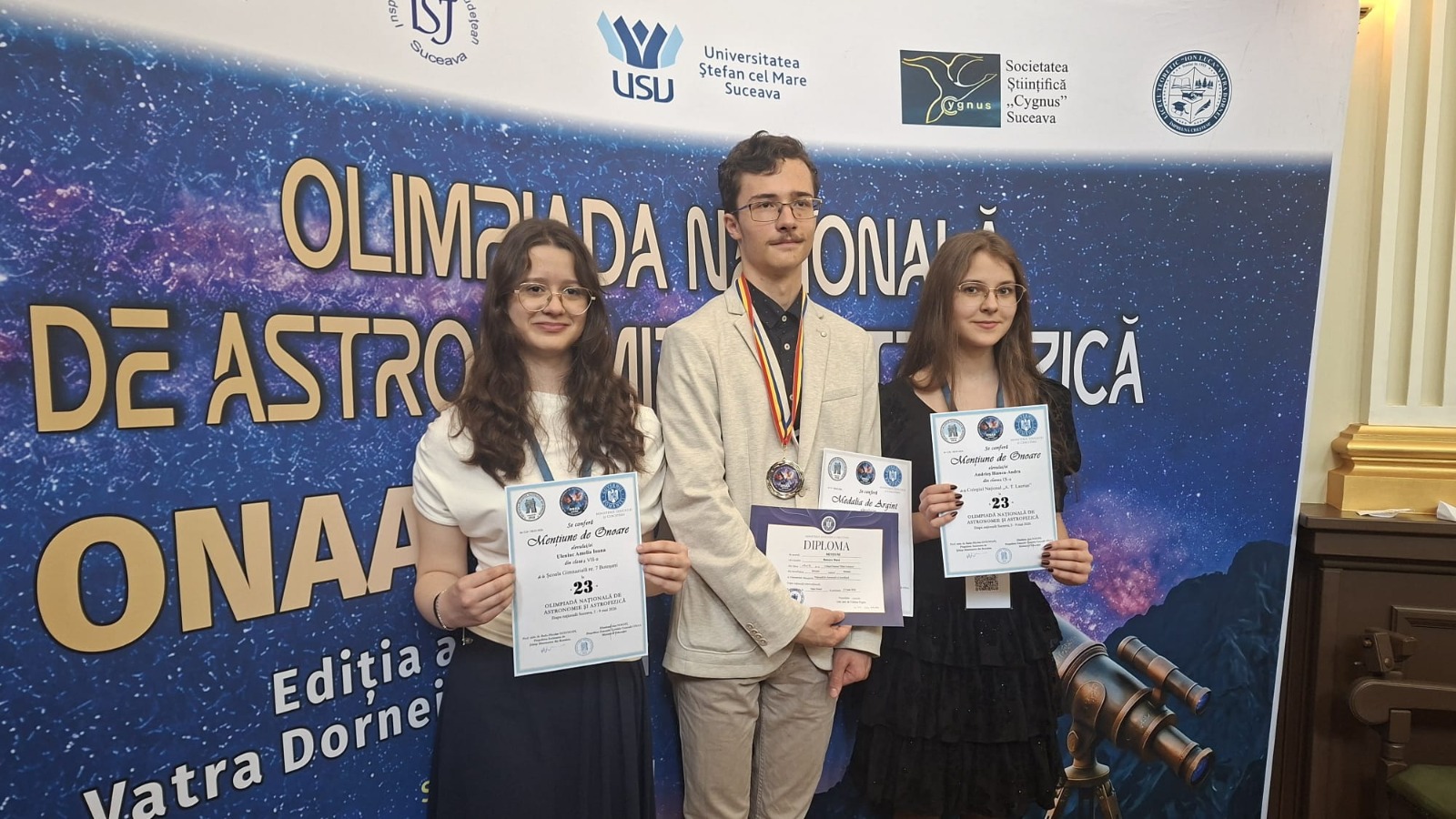 Elevii din Botoșani, printre cei mai buni tineri pasionați de astronomie din România