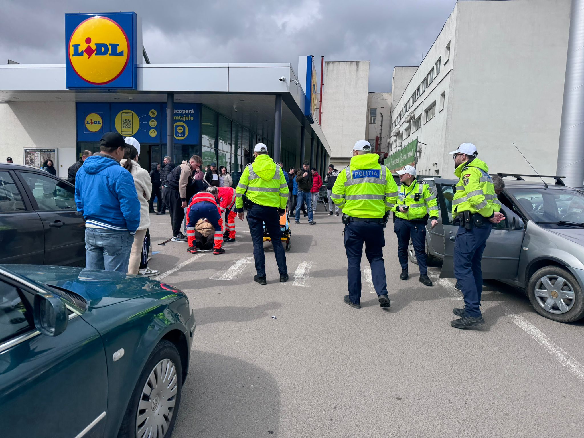 femeie accident lidl botosani