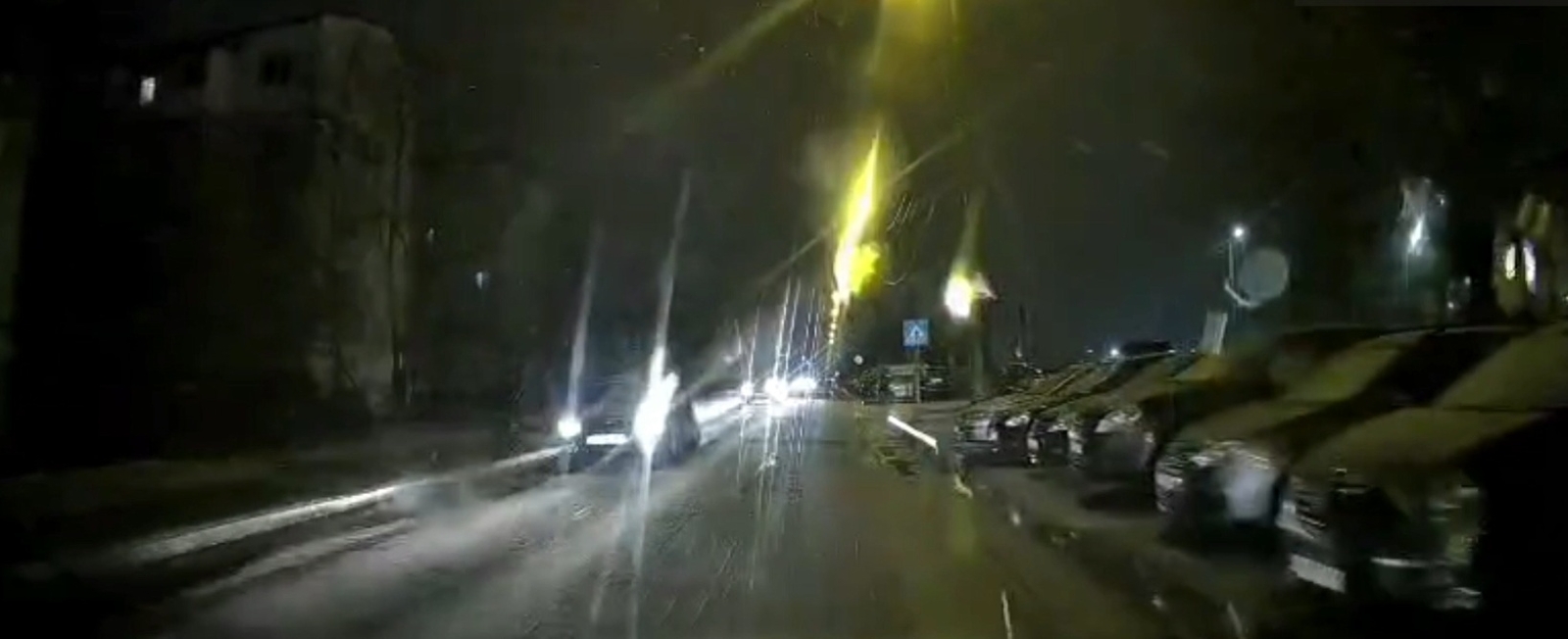 O șoferiță din Botoșani a spulberat un pieton pe o trecere din Iași – VIDEO 