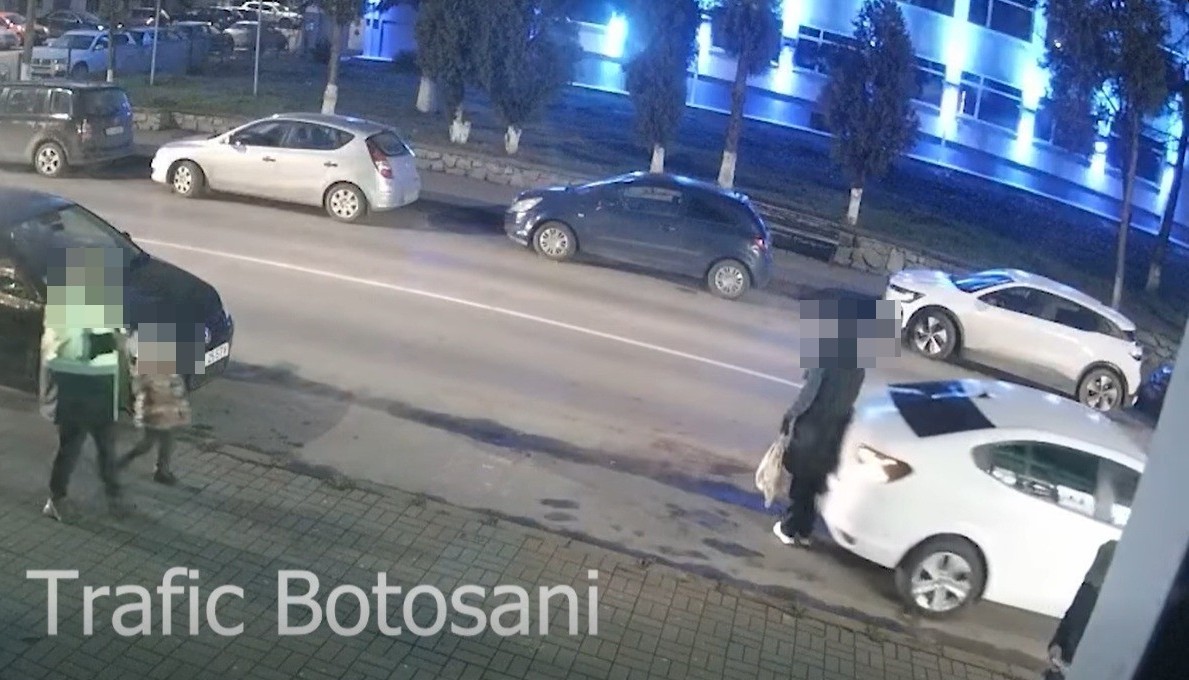 Femeie dusă la spital după un accident cum rar se poate vedea – VIDEO cu momentul impactului