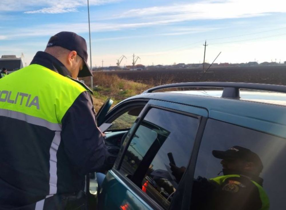 „Blitz” cu Poliția pe două drumuri din Botoșani: Vitezomanii au fost amendați 