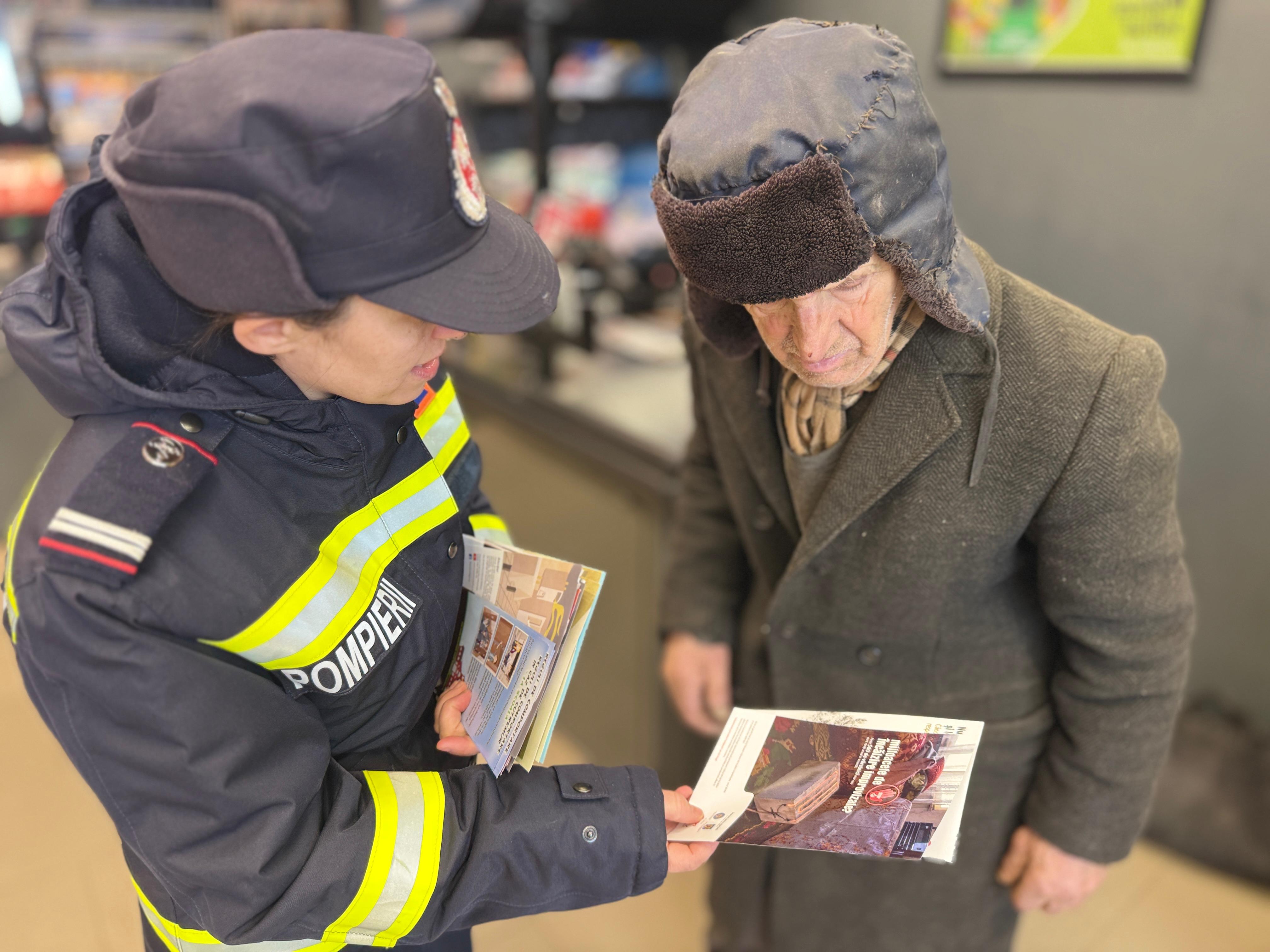 Pompierii botoșăneni au ajuns în satele din județ cu recomandări pentru siguranța comunității