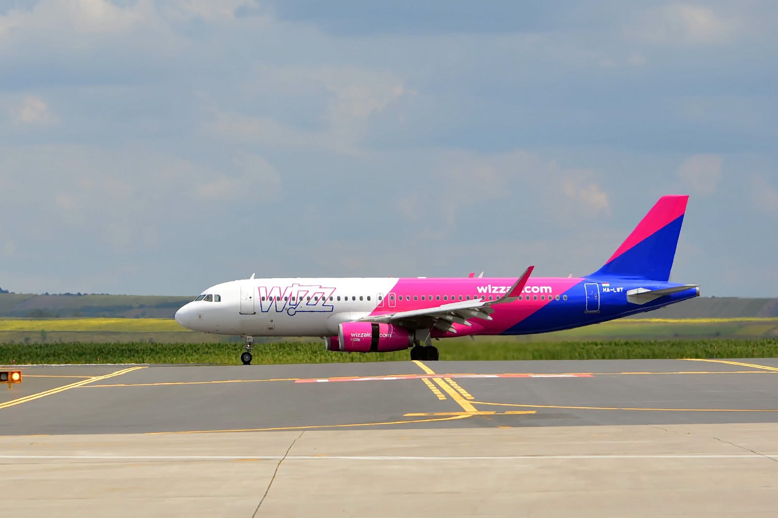 aeroportul iasi avioane