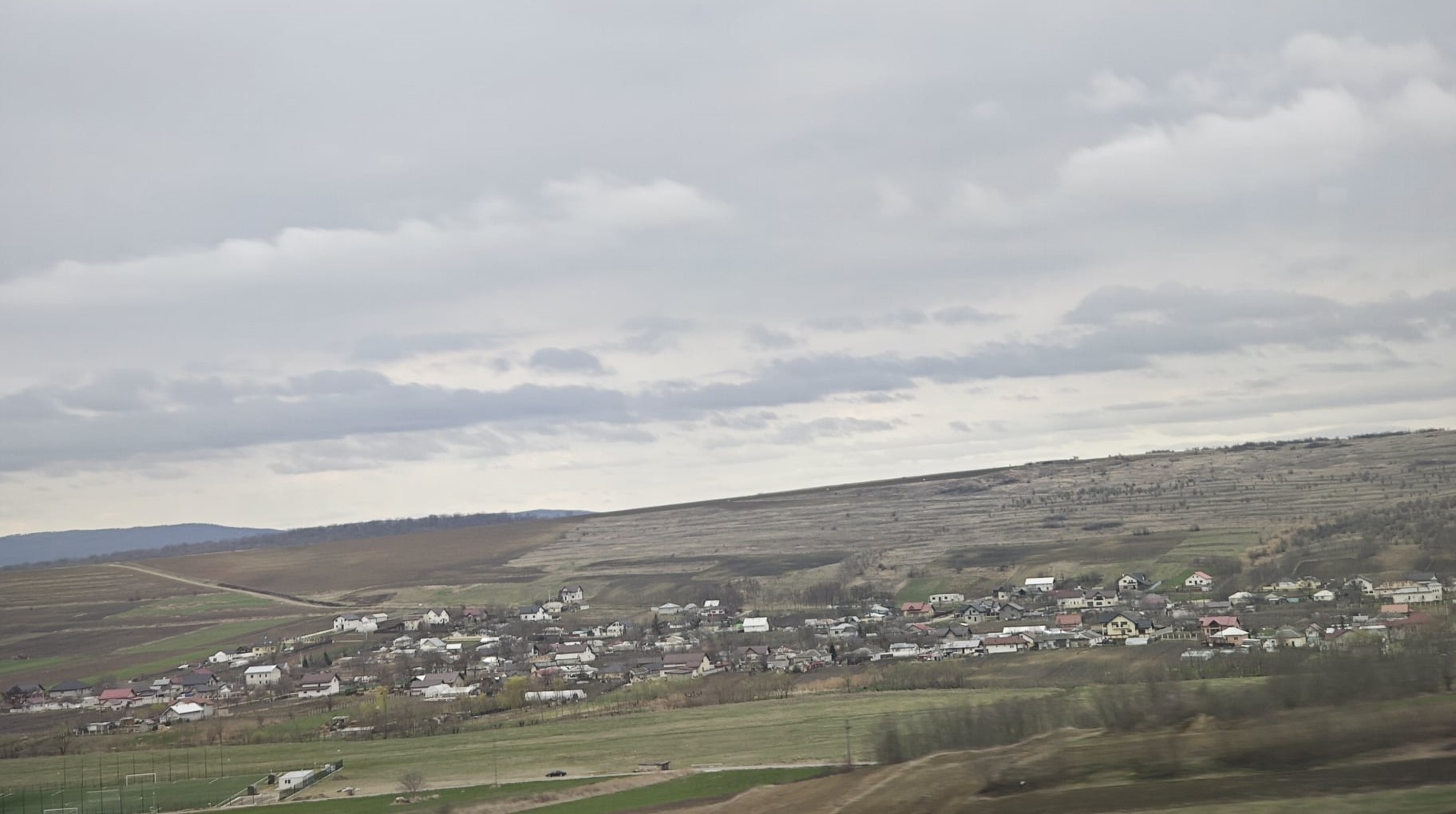 Județul Botoșani sub COD GALBEN de ploi: Anunțul meteorologilor