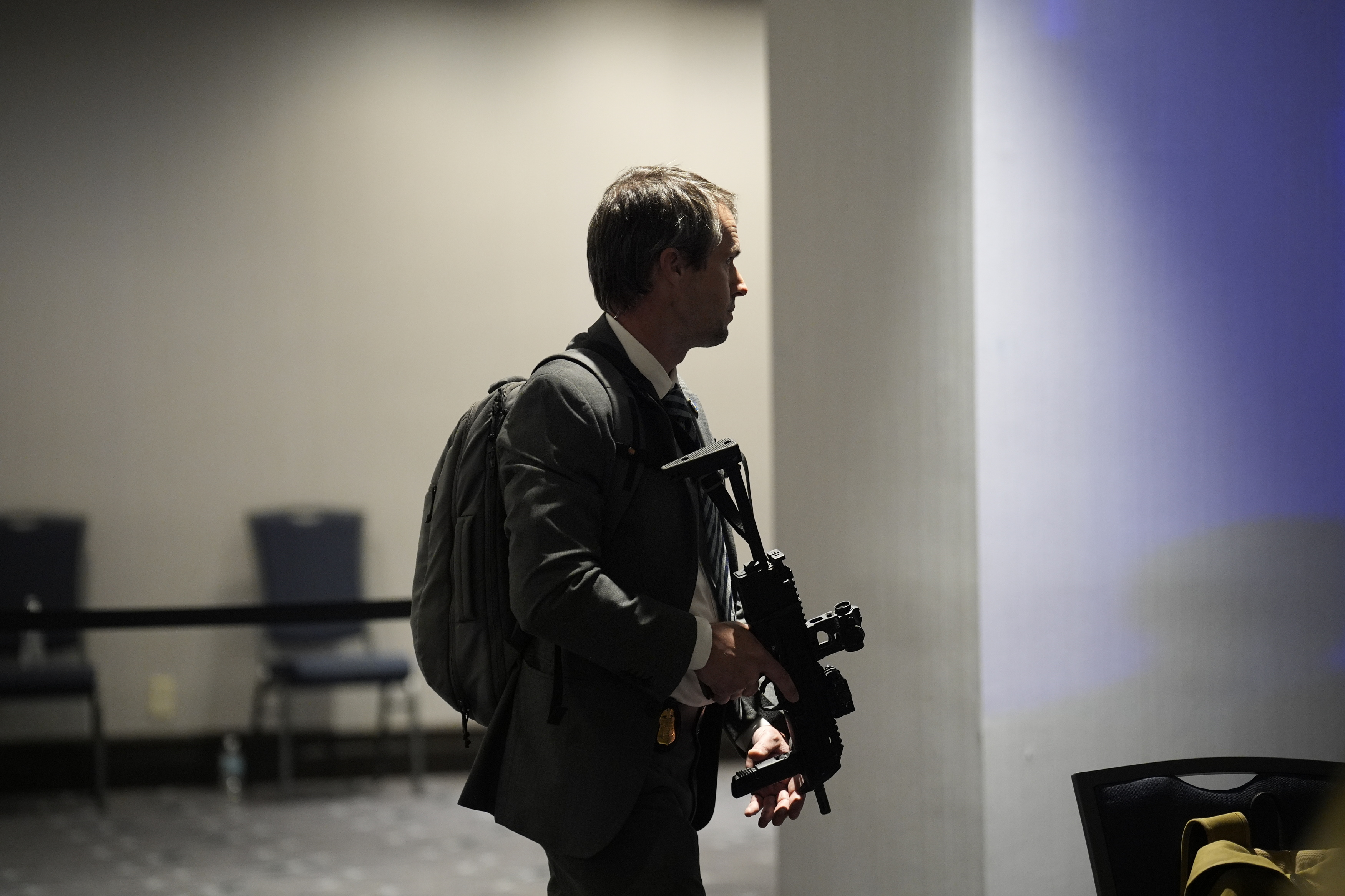 Focuri de armă la Casa Albă: Trump, evacuat de urgență