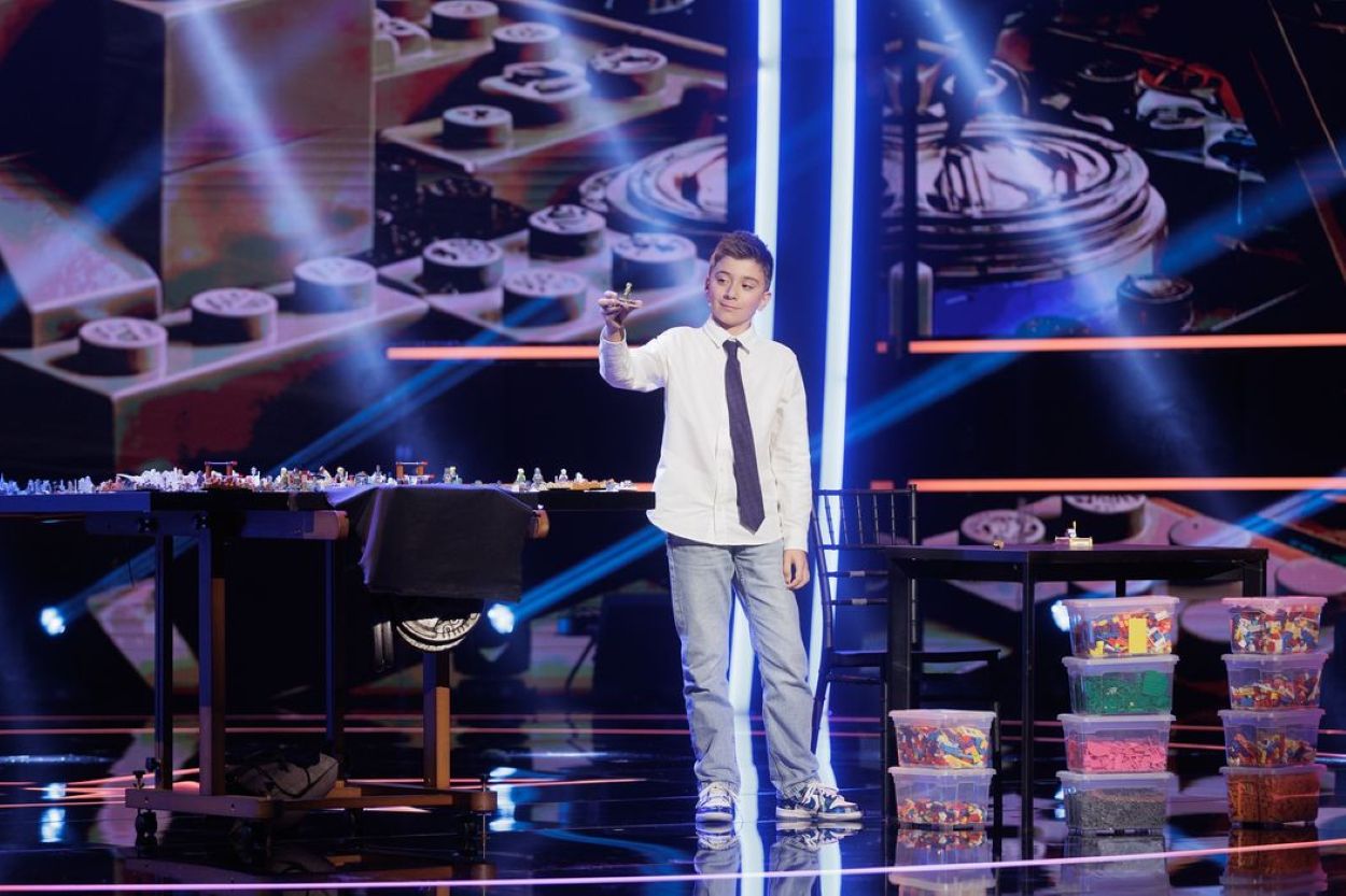 Albert Oprea Romanii au Talent