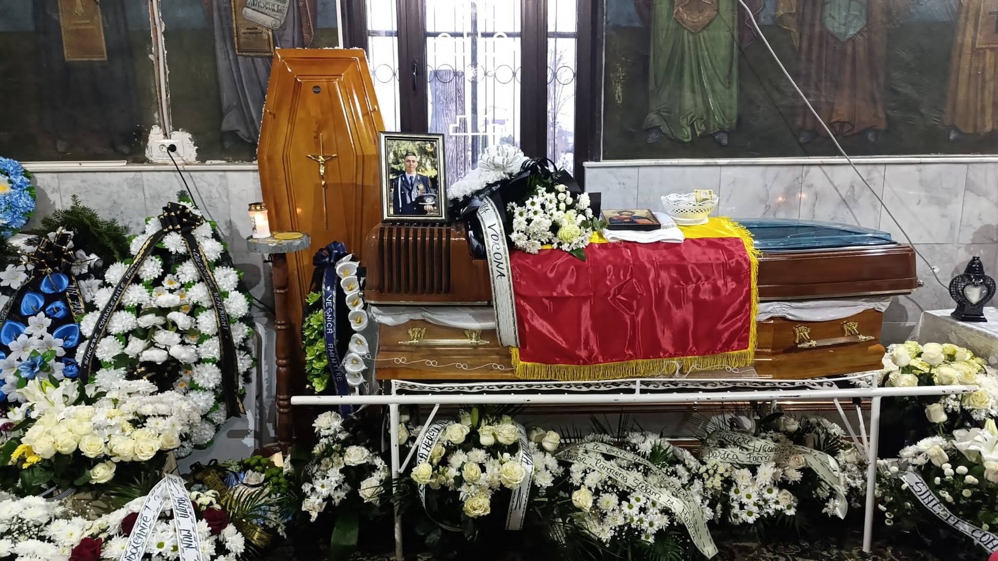 Mama lui Alexandru Rățoi, gest emoționant în memoria singurului fiu