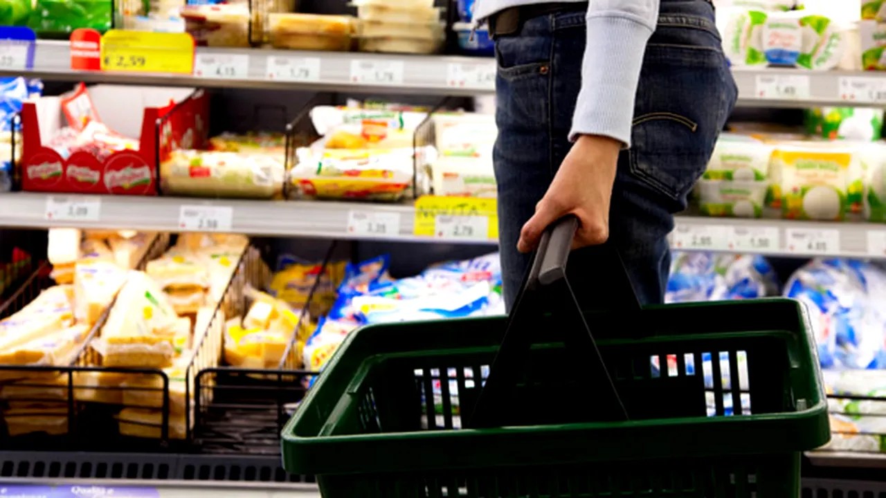 Un nou vârf al scumpirilor: Topul celor mai mari creșteri, de la facturi la alimente 