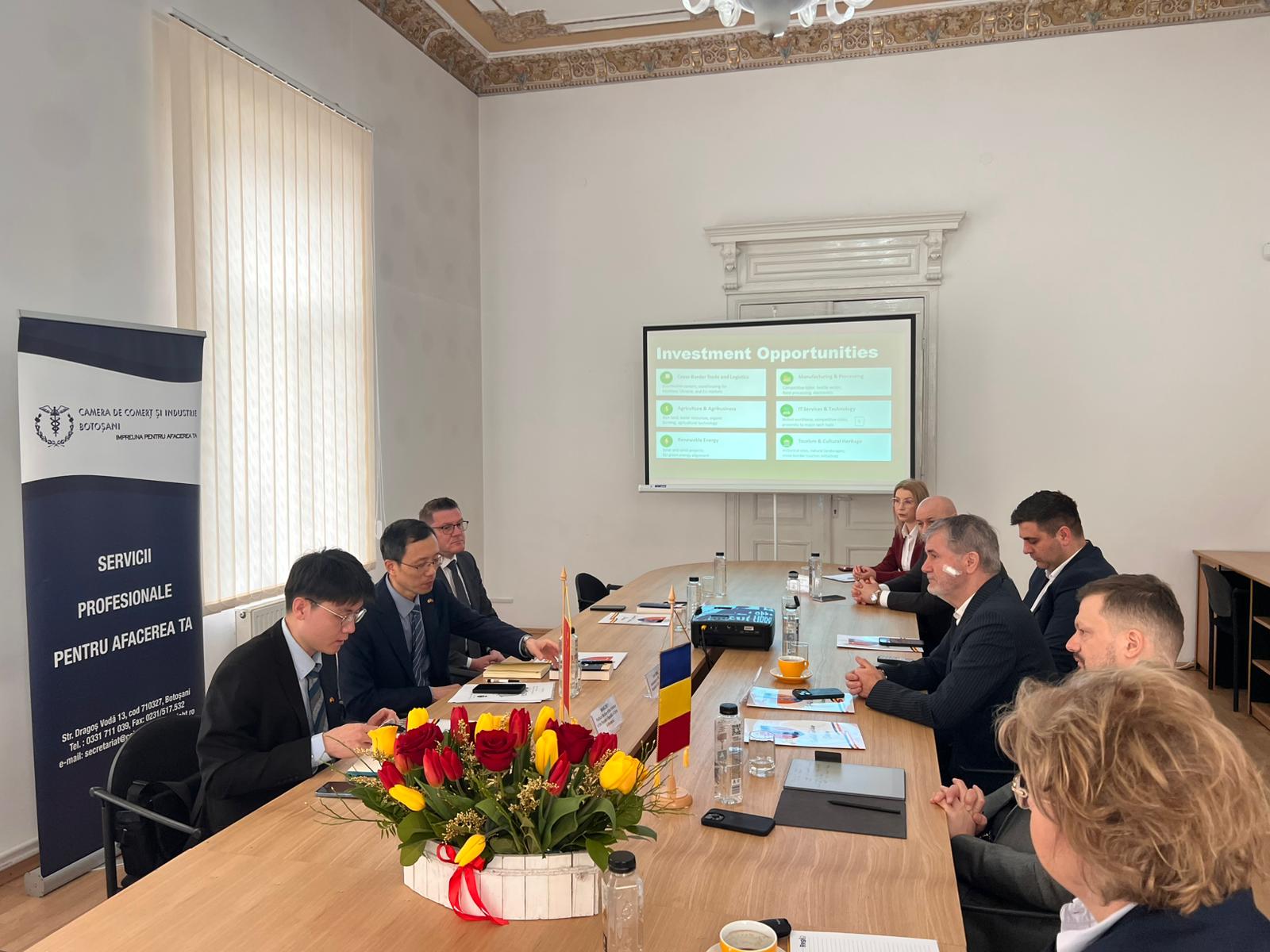 ACUM: Ambasadorul Chinei în României, vizită la Camera de Comerț – VIDEO 