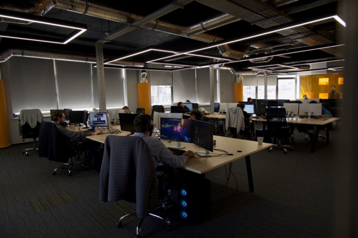 compania cu pierderi istorice