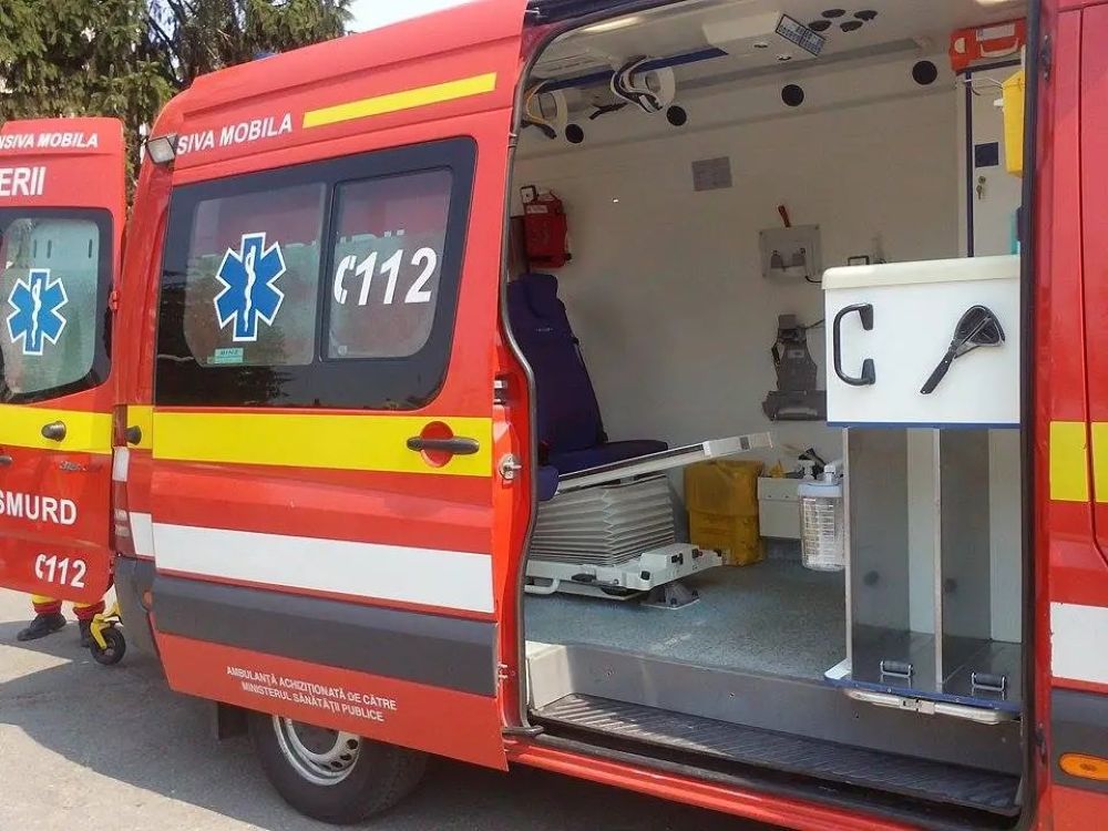 Fetiță dusă urgent la spital după un accident pe drumul Botoșani – Suceava 