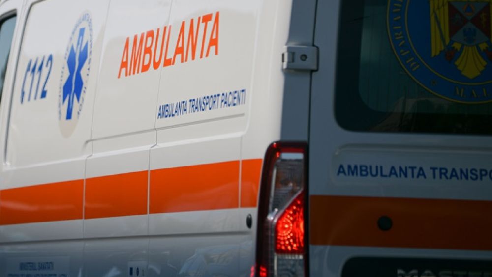 Bebeluș mort după ce a fost născut acasă: Mama de 31 de ani mai are șase copii 