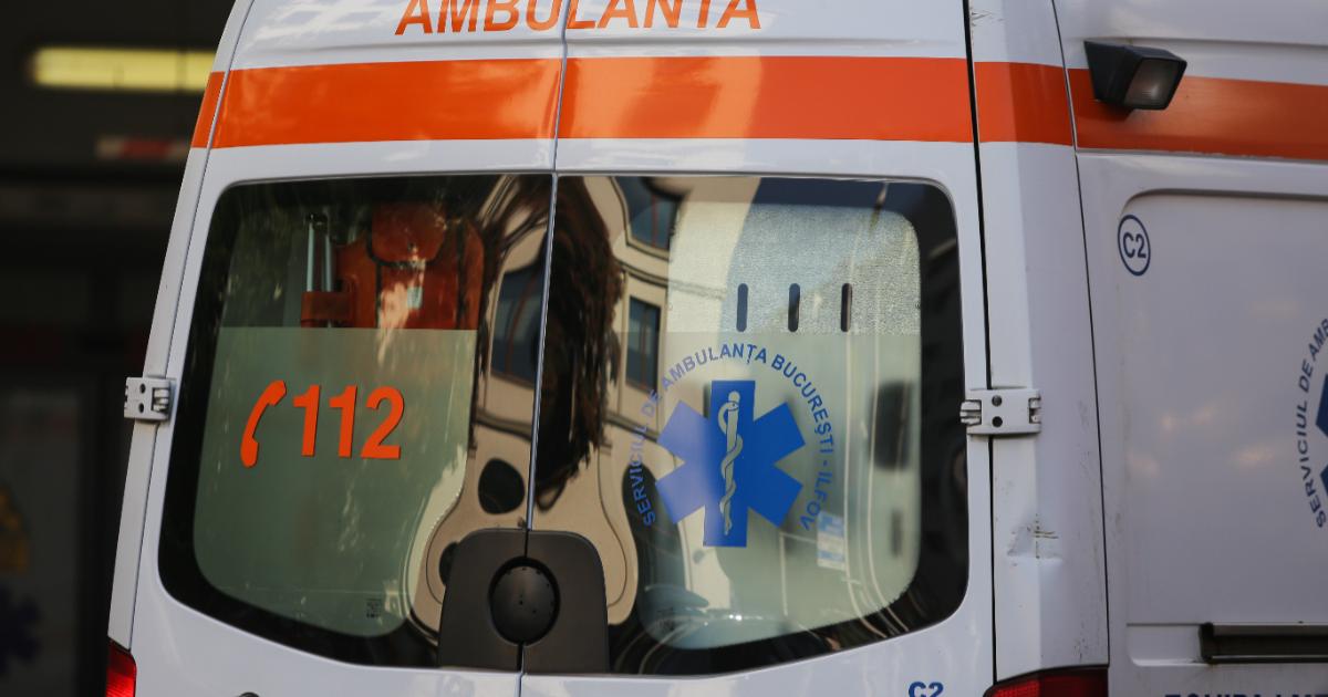 Tragedie într-o familie: Fetiţa de un an şi jumătate găsită înecată în piscina gonflabilă