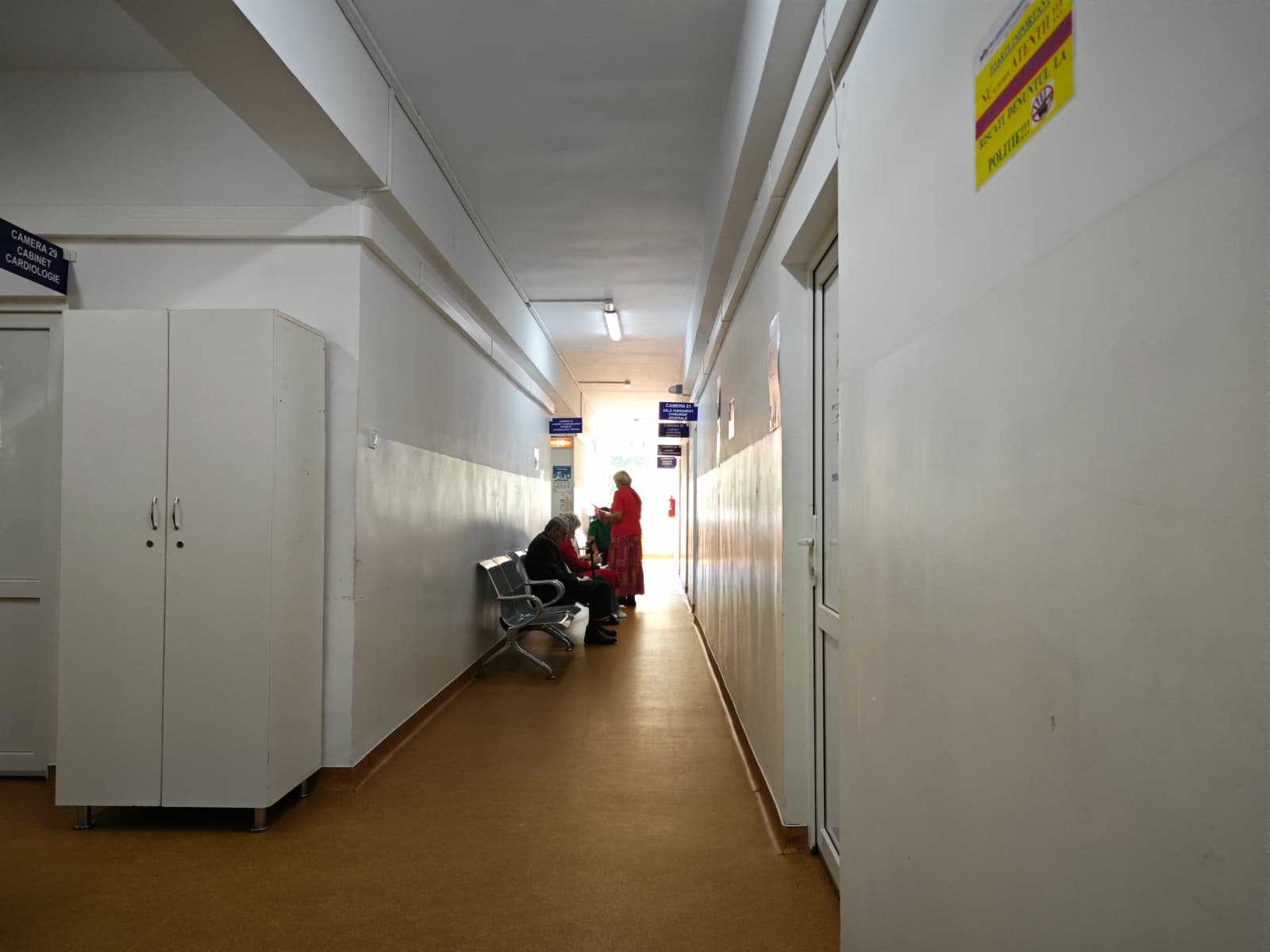 „Tremură” halatele! Medicii din policlinică puși la treabă după ce ar sta mai mult pe la privat decât în spital – VIDEO 
