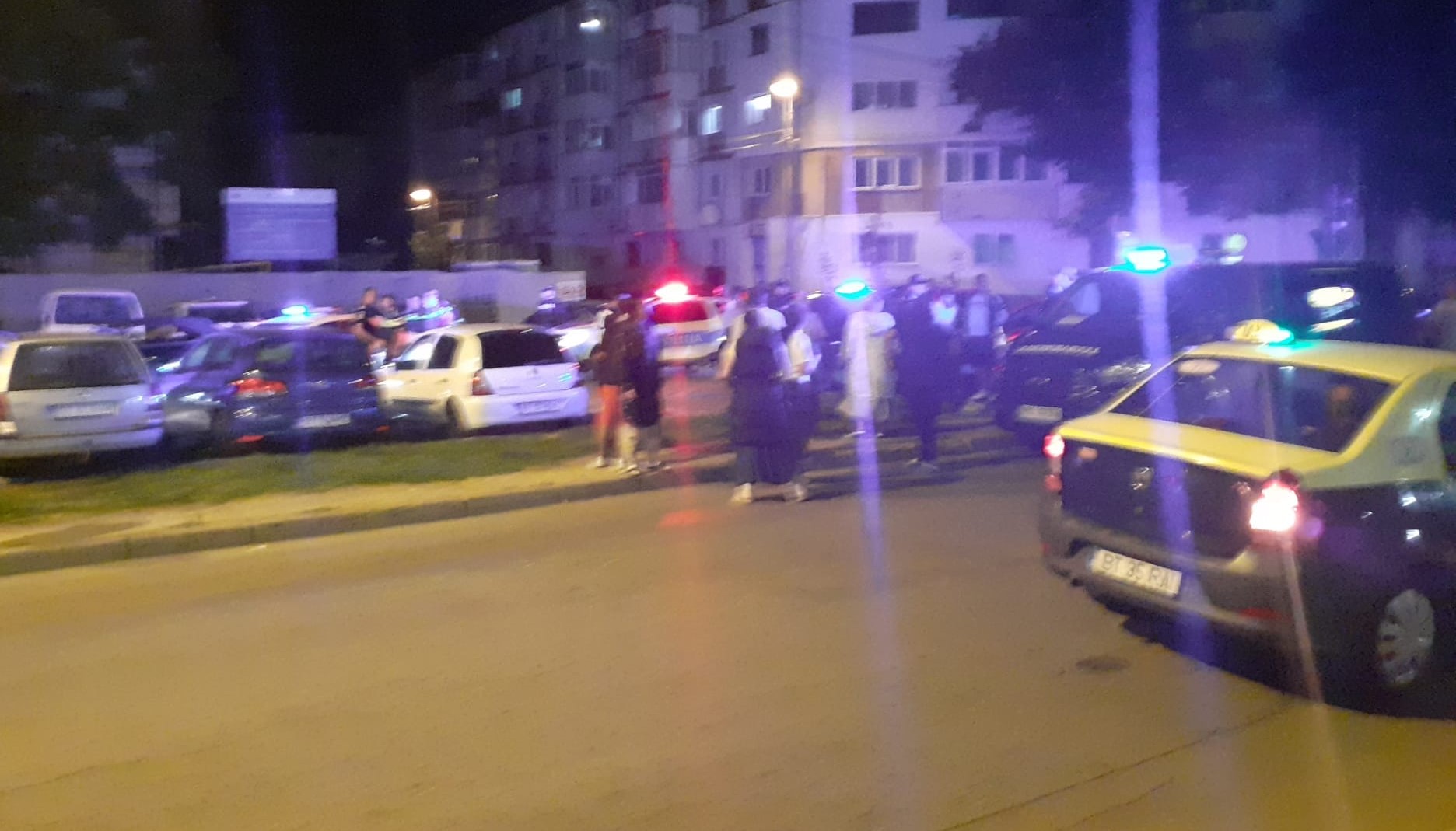 Patru cetățeni din Centrul Vechi amendați de polițiști după scandalul de seara trecută