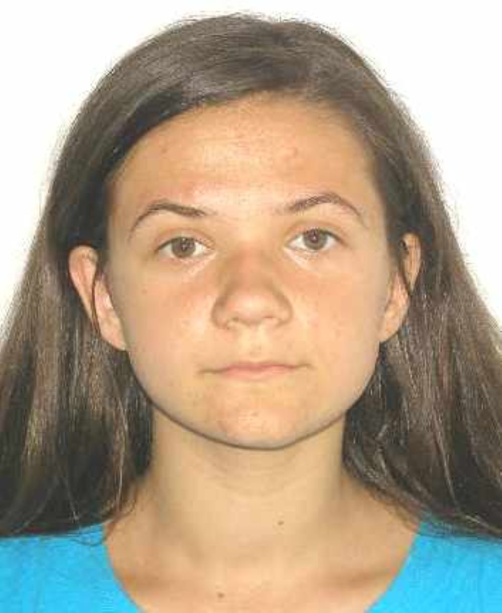 O tânără cu tatuaj a dispărut subit de acasă