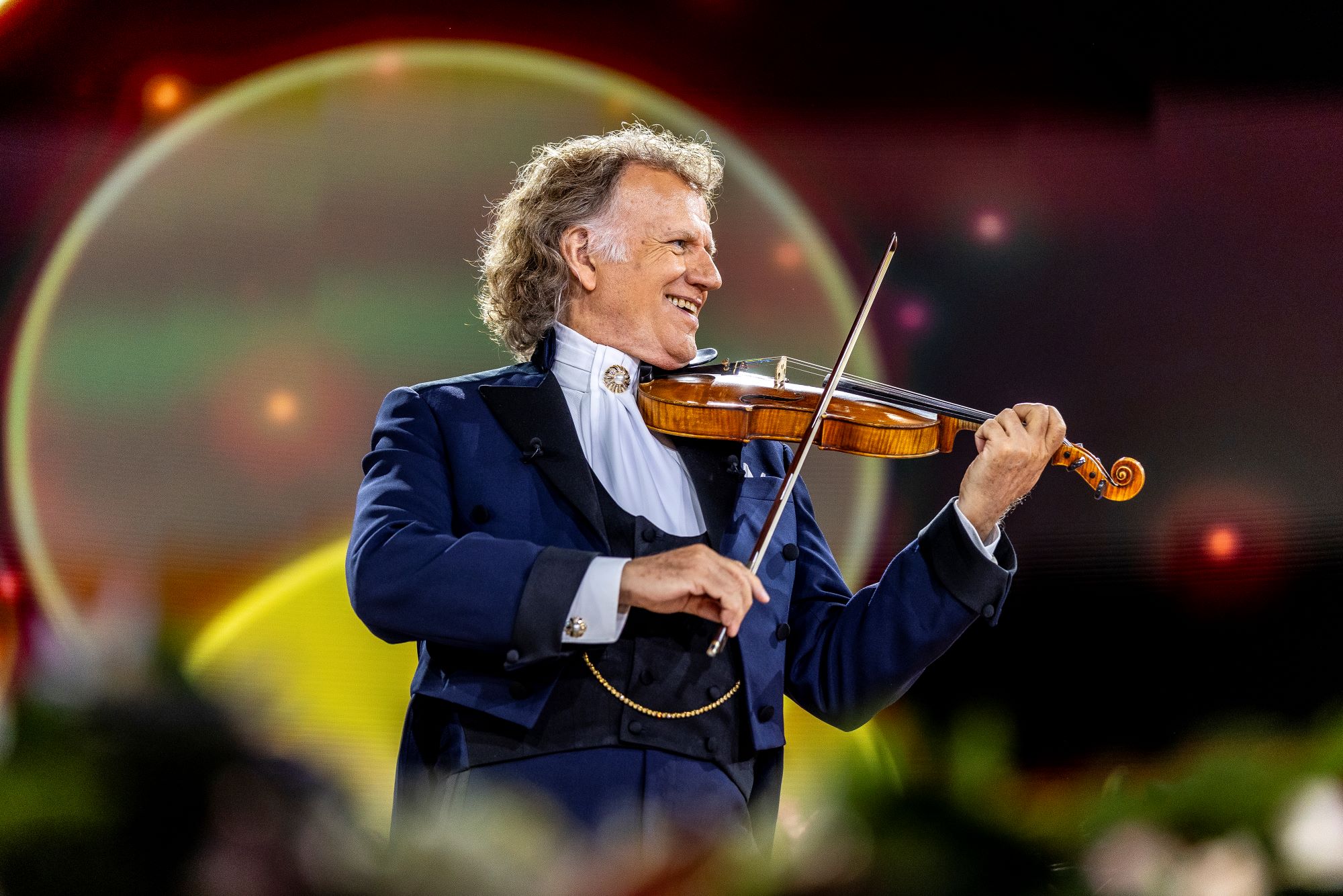 André Rieu revine pe marile ecrane la Happy Cinema cu concertul aniversar „Viva Maastricht!”, dedicat celor 20 de ani ale celebrelor spectacole